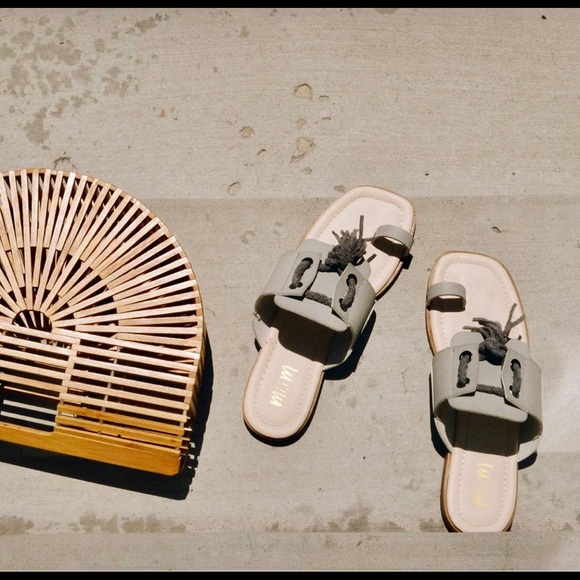 Mi, iM Amelia Sandals - Picture 3 of 6